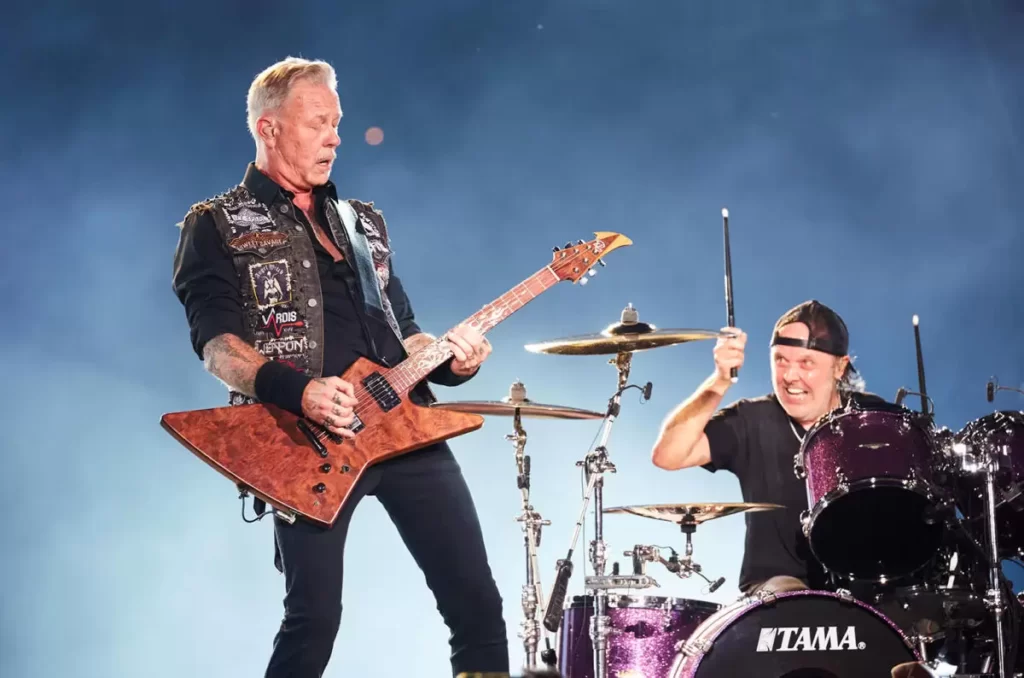 James Hetfield de Metallica en el primer día de Lollapalooza 2022