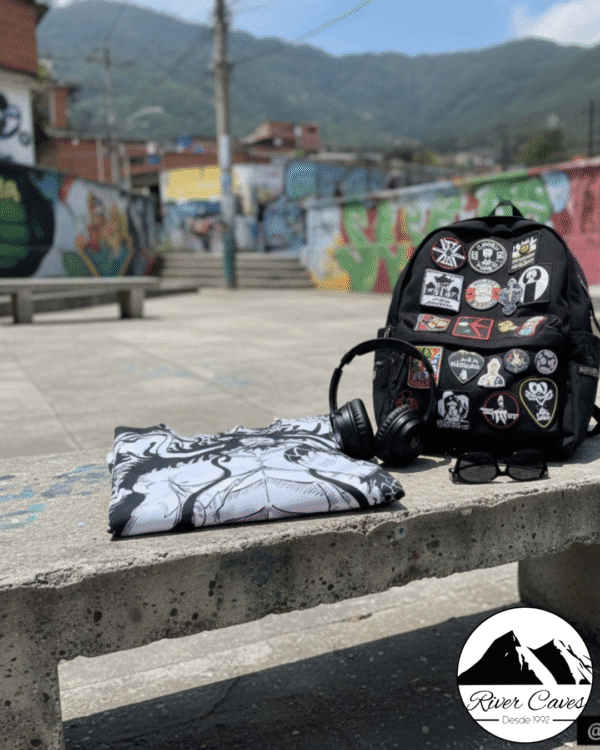 Kimono Guerrero - River Caves - Imagen 3